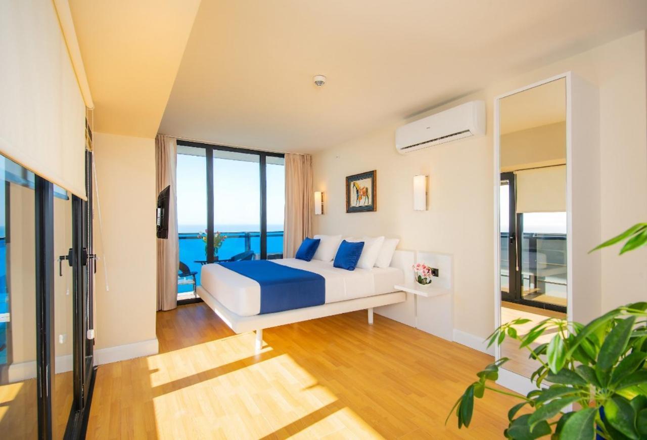 Orbi City Suite Sea View In Batumi Aparthotel Экстерьер фото